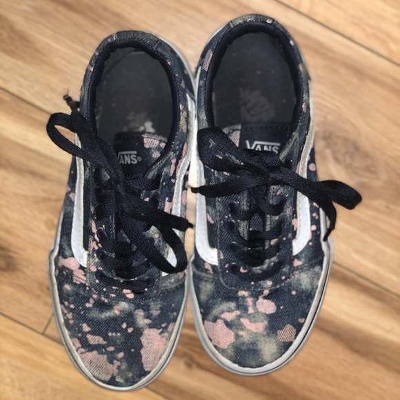 Vans - Picture 3 of 3